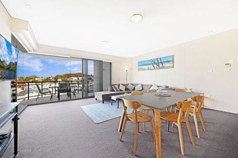 Cote DAzur Resort - Foster Accommodation 5