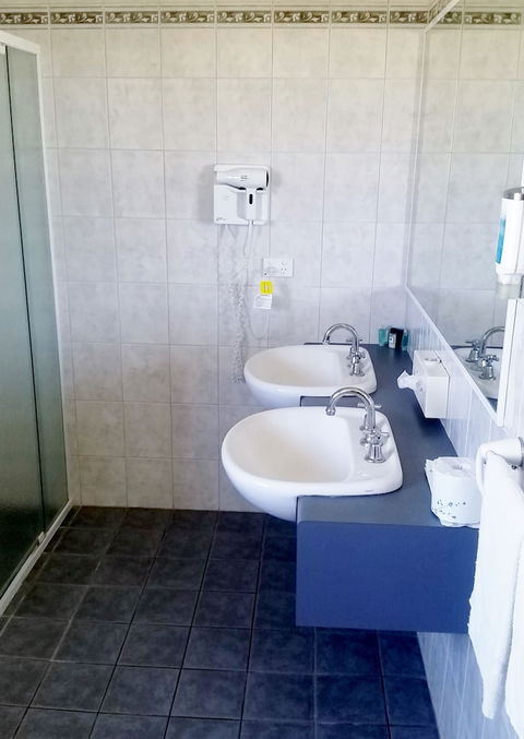 Lacepede Bay Motel - Foster Accommodation 3