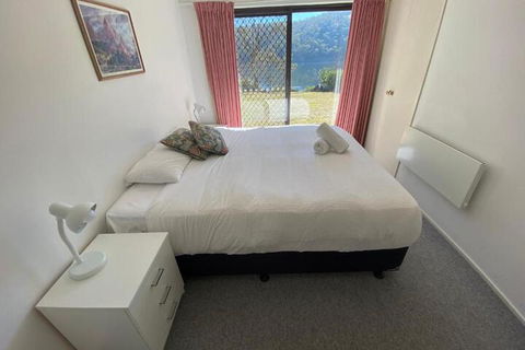 Banksia 1 - Foster Accommodation 2