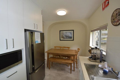 Bobuck 3B - Foster Accommodation 3