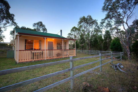 Accommodation Creek Cottages - Foster Accommodation 4