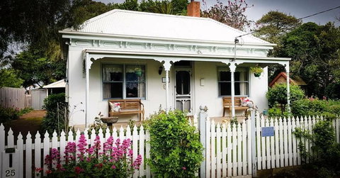 Birch House Koroit - Foster Accommodation 6