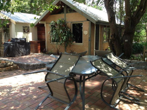 Birch House Koroit - Foster Accommodation 4