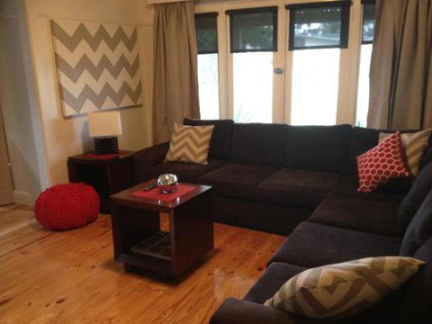 Ploughmans On Ivy - Foster Accommodation 1