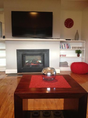 Ploughmans On Ivy - Foster Accommodation 2