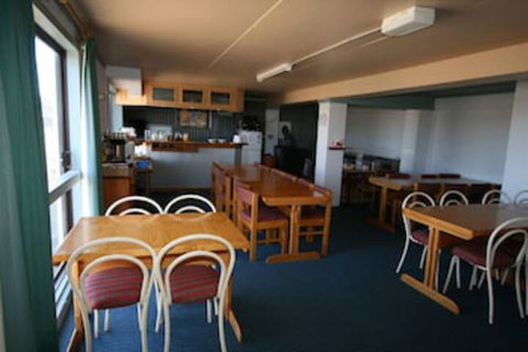 Chalet Jindabyne - Foster Accommodation 0