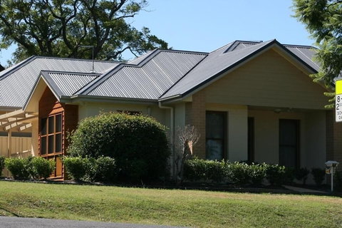 Noah's Mid City Motor Inn - Foster Accommodation 1