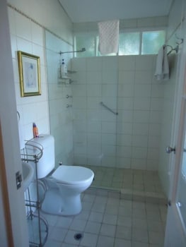 Durack House - Foster Accommodation 6