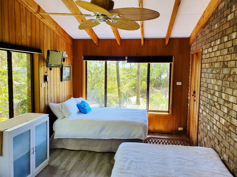 Marazul Paradise Beach House - Foster Accommodation 6