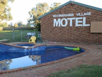 Woomargama Village Hotel Motel - Foster Accommodation 0