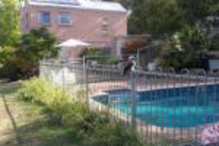 Templestowe Lower VIC Foster Accommodation