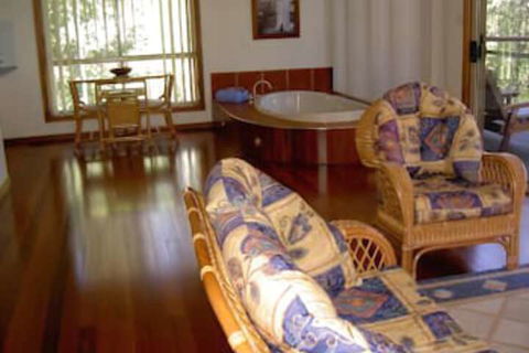 Bewong River Retreat - Foster Accommodation 2