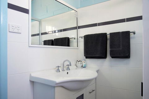 Artesian Motor Inn - Foster Accommodation 3