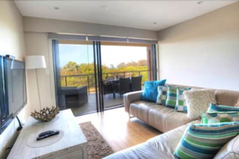 Loka Santi - Foster Accommodation 6