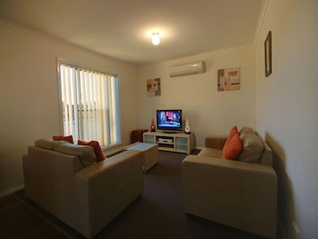 DBJ Holiday Units - Foster Accommodation 5