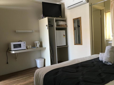 Plantation Park Motor Inn - Foster Accommodation 2