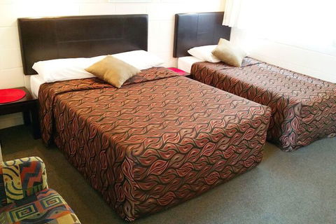 A & A Lodge Motel Emerald - Foster Accommodation 7