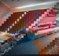 Eagle Heights Mountain Hotel - Foster Accommodation