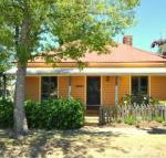 Cooma Cottage - Foster Accommodation