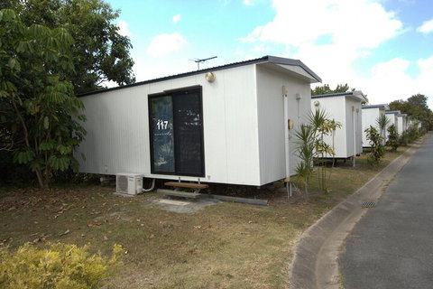 Central Tourist Park - Foster Accommodation 3