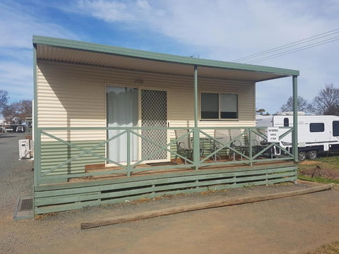 BIG 4 Hay - Foster Accommodation 5