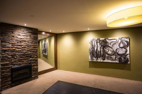 Absollut - Foster Accommodation 6
