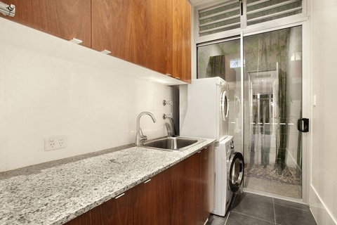 Lambert House - Foster Accommodation 6