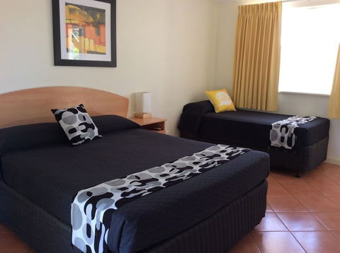 Pelican's Nest - Foster Accommodation 6