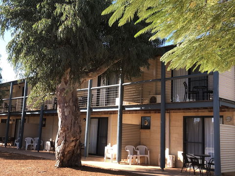 Pelican's Nest - Foster Accommodation 1