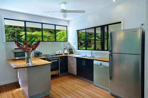 Misty Mountains Rainforest Retreat - Foster Accommodation 6
