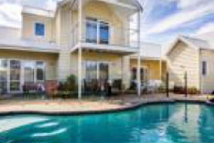 Aspendale VIC Foster Accommodation