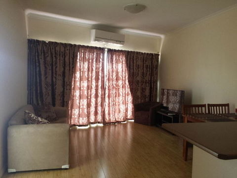 Westside Serviced Apartments - Foster Accommodation 6