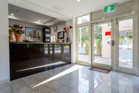 Baileys Motel - Foster Accommodation 0