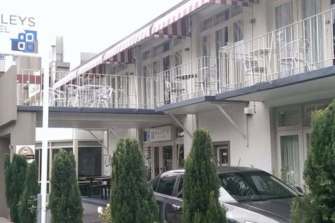 Baileys Motel - Foster Accommodation 2