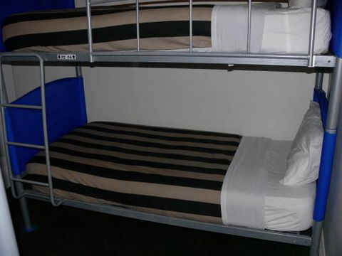 Adelaide Backpackers Inn - Foster Accommodation 3