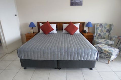 Airlie Court Units - Foster Accommodation 0