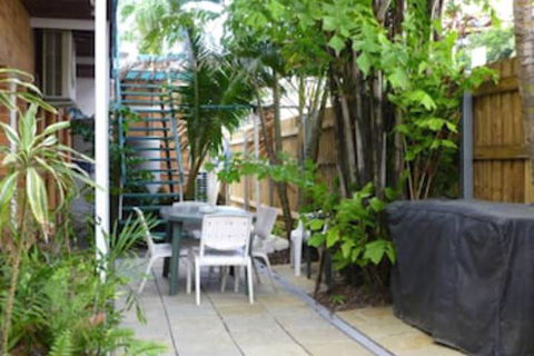 Airlie Court Units - Foster Accommodation 5