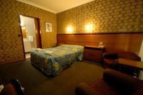 Pavlos Motel - Foster Accommodation 4