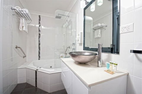 Dolphin Shores - Foster Accommodation 5