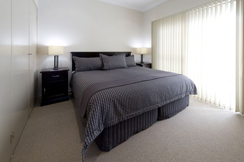 Dolphin Shores - Foster Accommodation 0