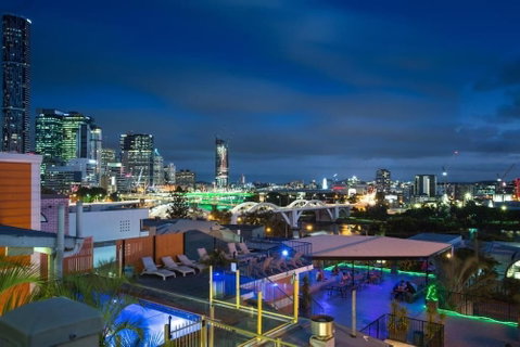 City Backpackers HQ - Foster Accommodation 1