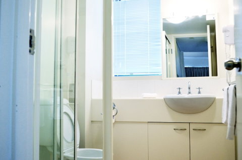 Spring Hill Mews Apartments - Foster Accommodation 6