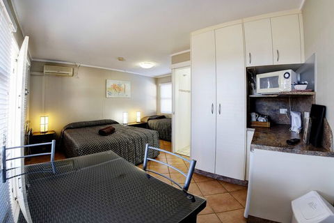 Bali Hi - Foster Accommodation 4