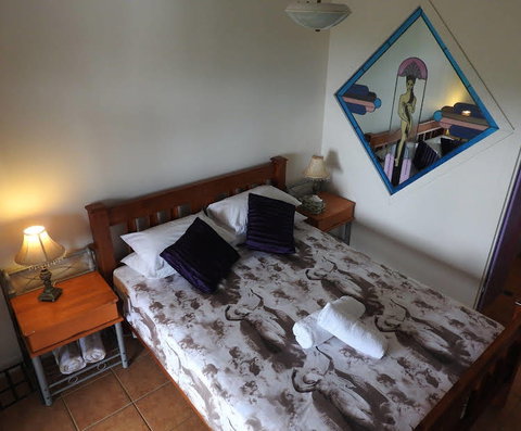 Myaura Bed & Breakfast - Foster Accommodation 1