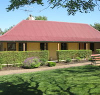 Goat Square Cottages - Foster Accommodation