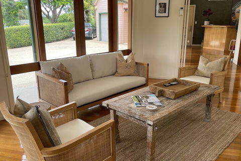 Arabella Garden Inn Motel - Foster Accommodation 1