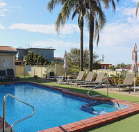 Capri Apartments - Foster Accommodation
