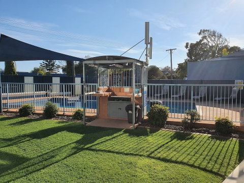 Grandeur Holiday Units - Foster Accommodation 4