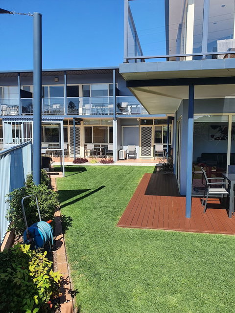 Grandeur Holiday Units - Foster Accommodation 6