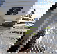 Shutters by the Sea - Foster Accommodation